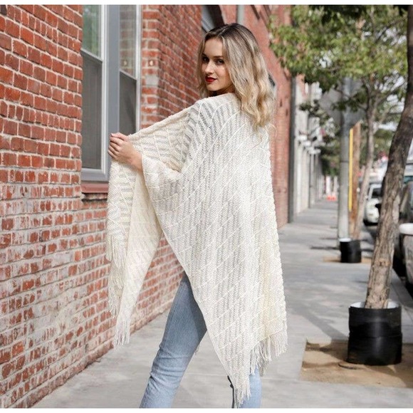 Ivory Cream Soft Diagonal Knit Tassel Fringe Trim Ruana Shawl Wrap - Picture 2 of 2